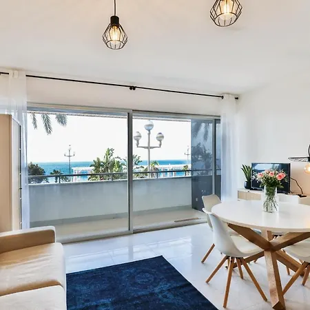 Incroyable Vue Mer, 2 Pieces Refait A Neuf Avec Piscine Sur Le Toit/ Wifi/ac Apartment